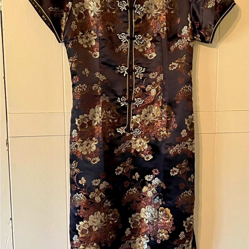Authentic Flattering Floral Qipao Dress